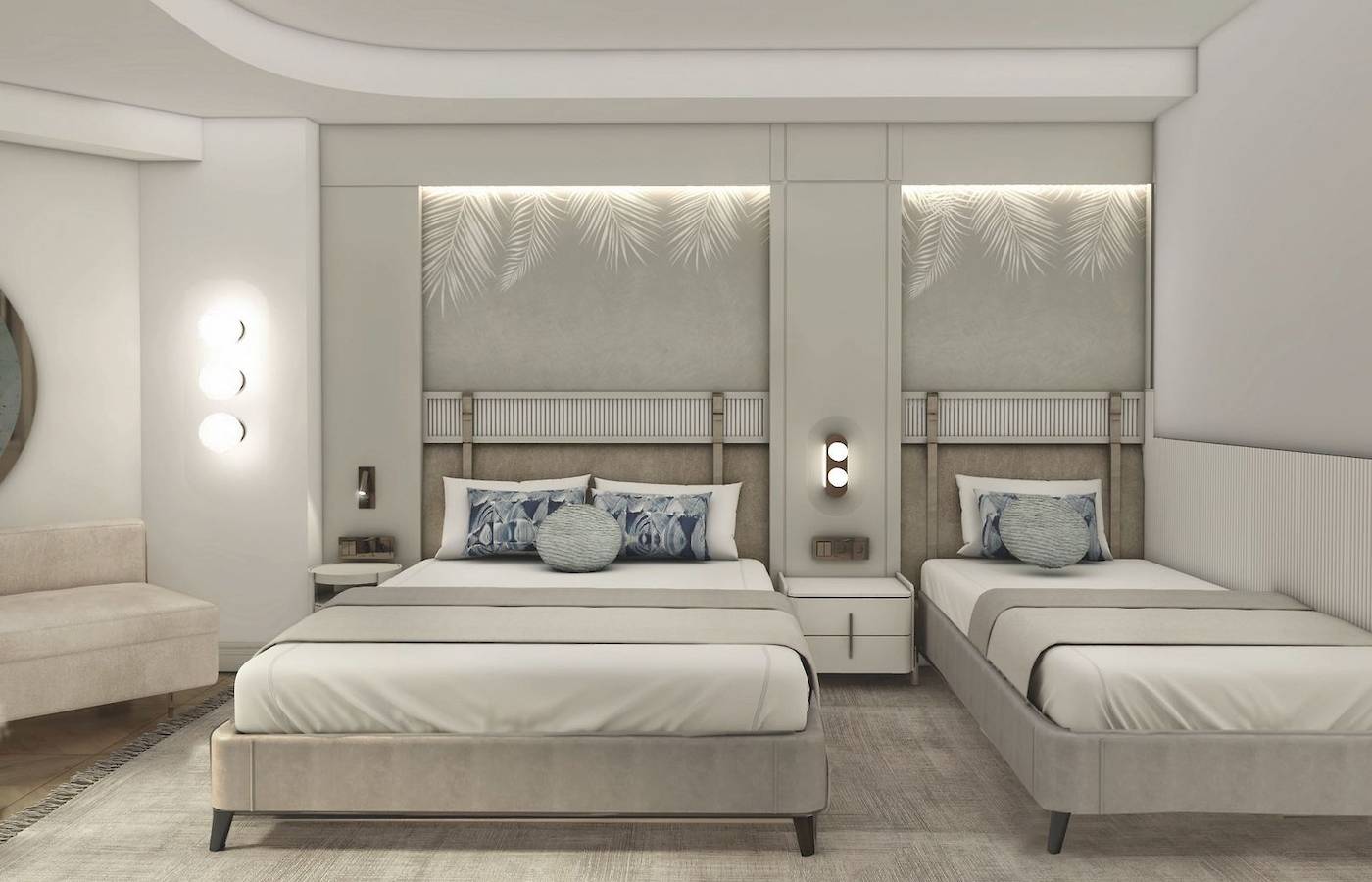 Doppelbett-Zimmer im Delphin Palace Hotel mit weißen Wänden, grauen Betten und Palmblattmustern.