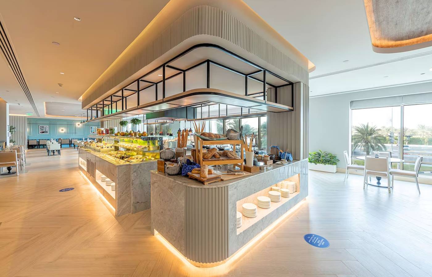 Buffet-Tisch im Radisson Blu Hotel & Resort, Abu Dhabi Corniche