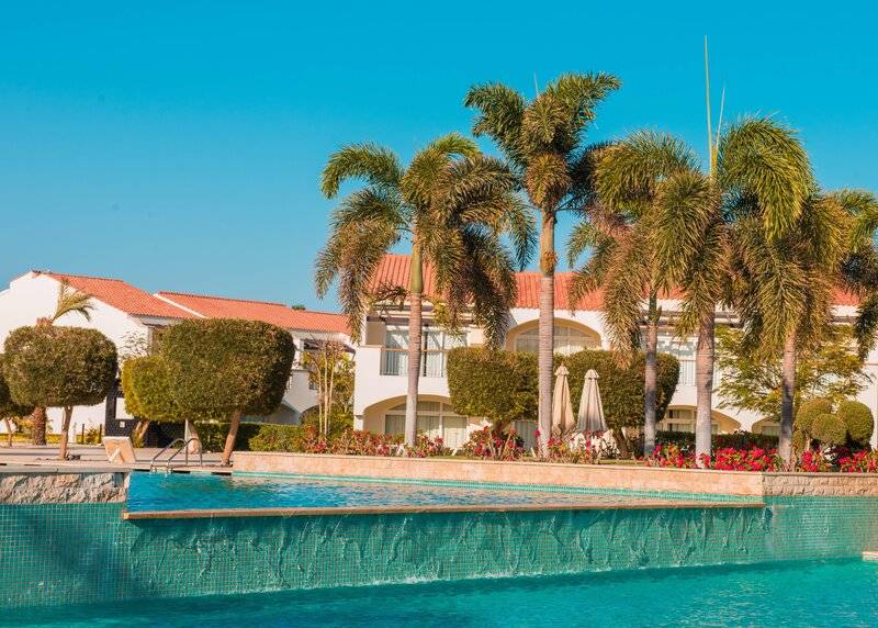 Reef Oasis Blue Bay Resort