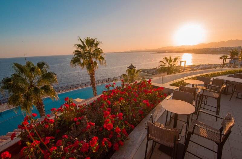 Reef Oasis Blue Bay Resort