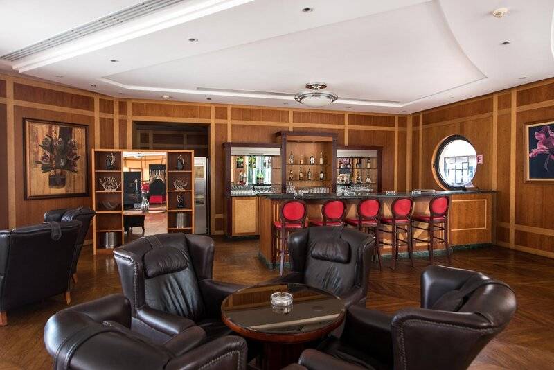 Reef Oasis Blue Bay Resort