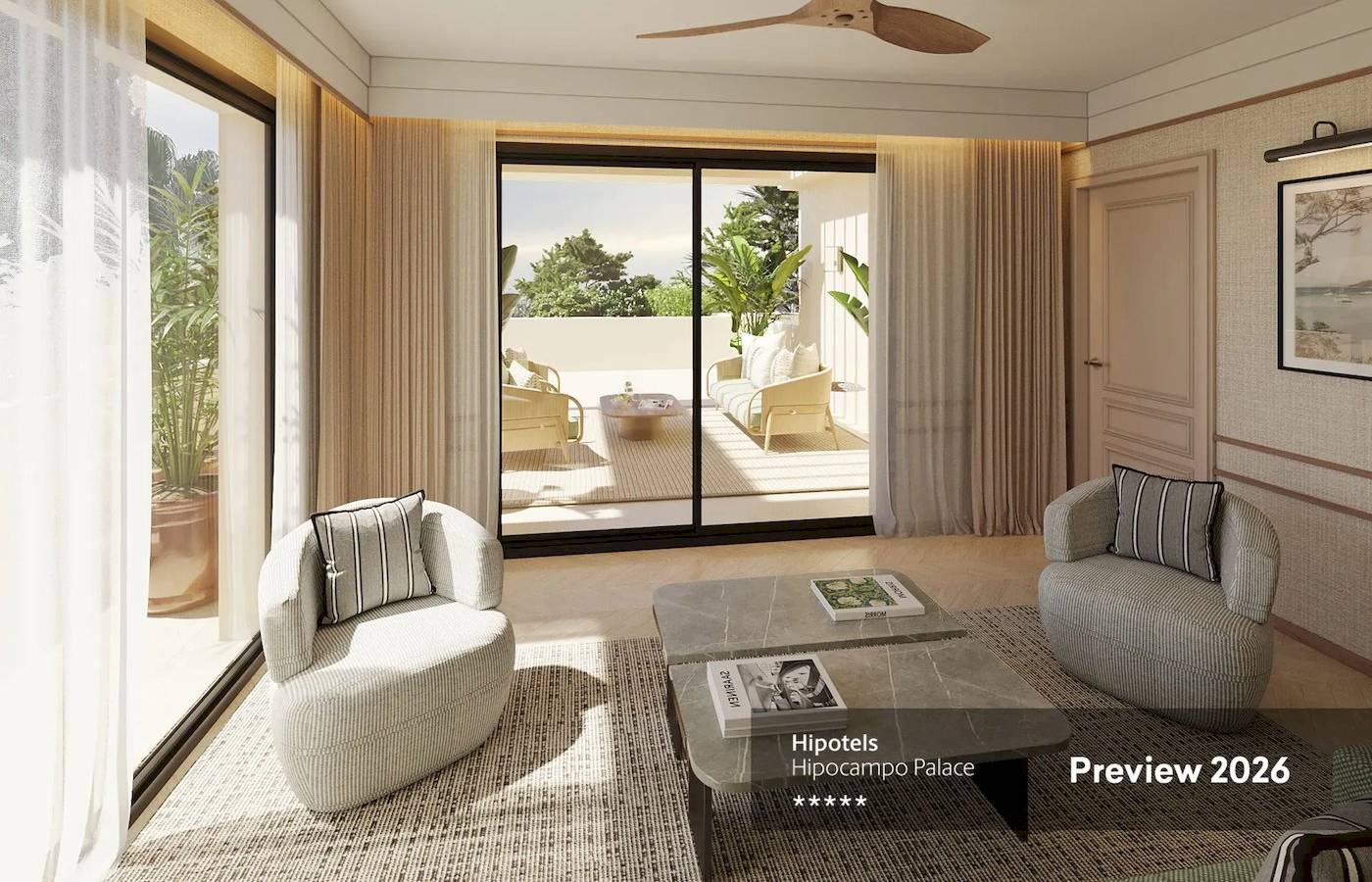 Wohnbereich des Hipotels Hipocampo Palace mit Blick auf die Terrasse und Möbeln.