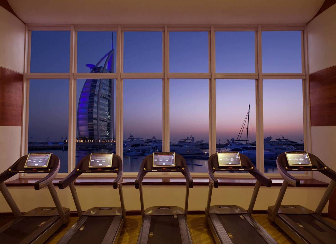 Jumeirah Beach Hotel in Dubai