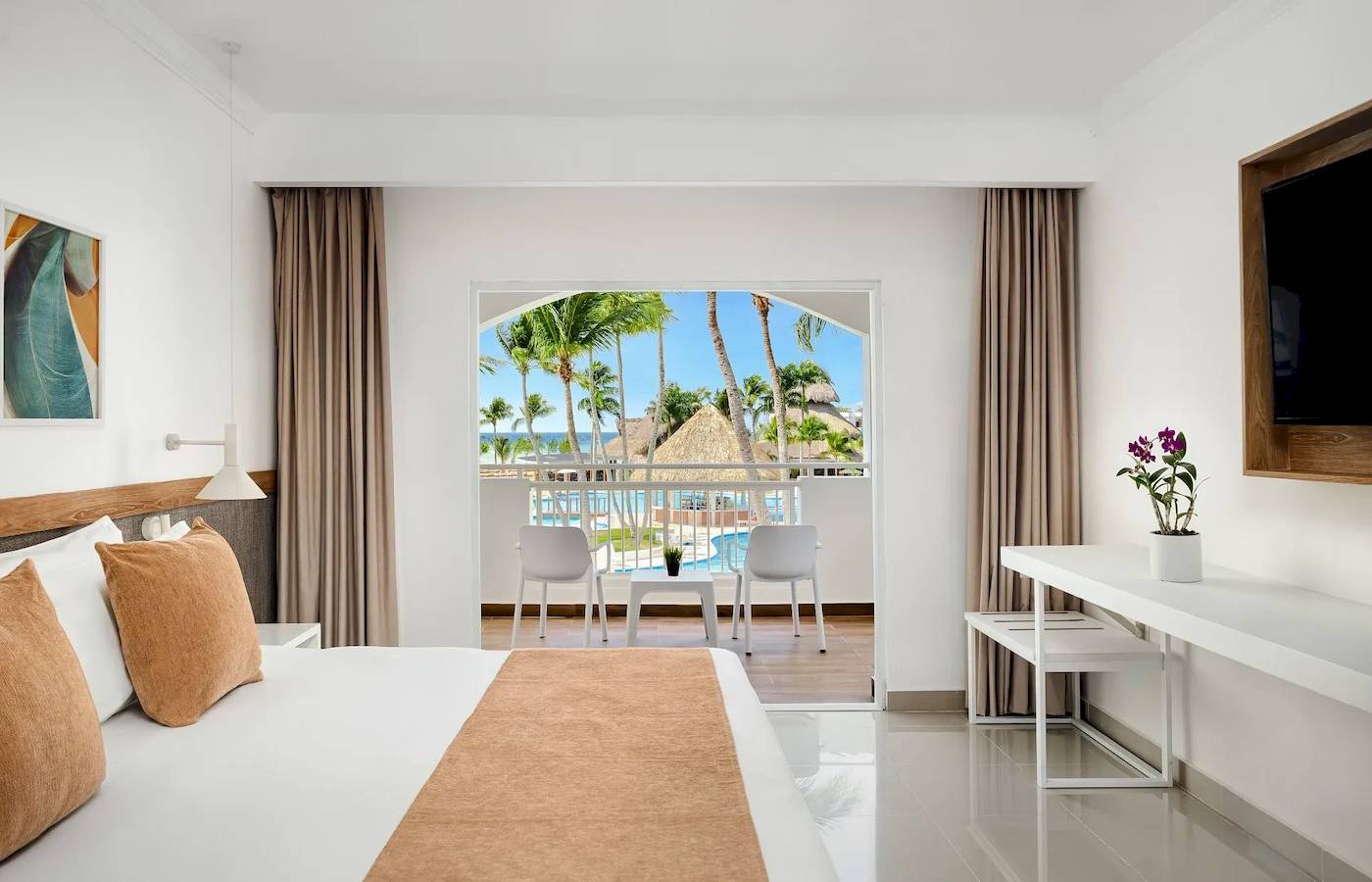 Zimmer im Sunscape Dominicus La Romana Hotel mit Blick auf den Pool