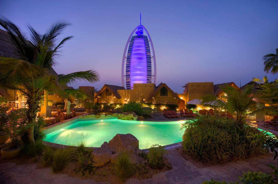 Jumeirah Beach Hotel in Dubai