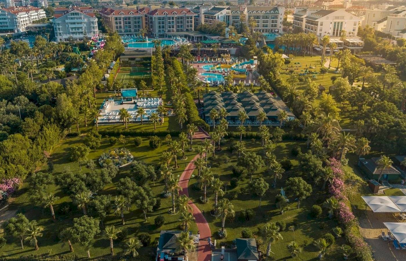 Luftaufnahme des Turan Prince Hotels