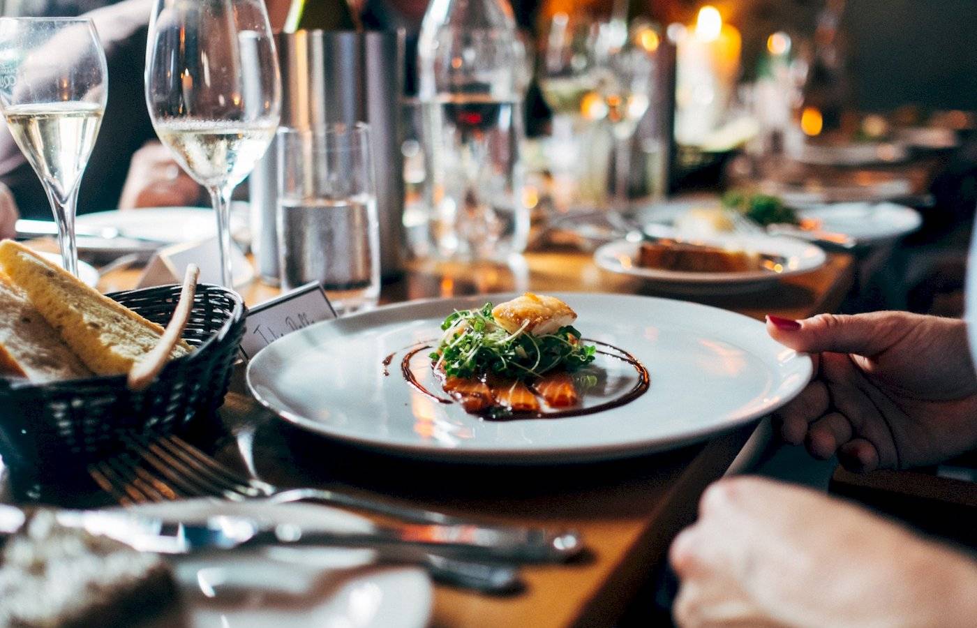 Drei Ecken Fayrouz Plaza Strand Resort Essen am Tisch