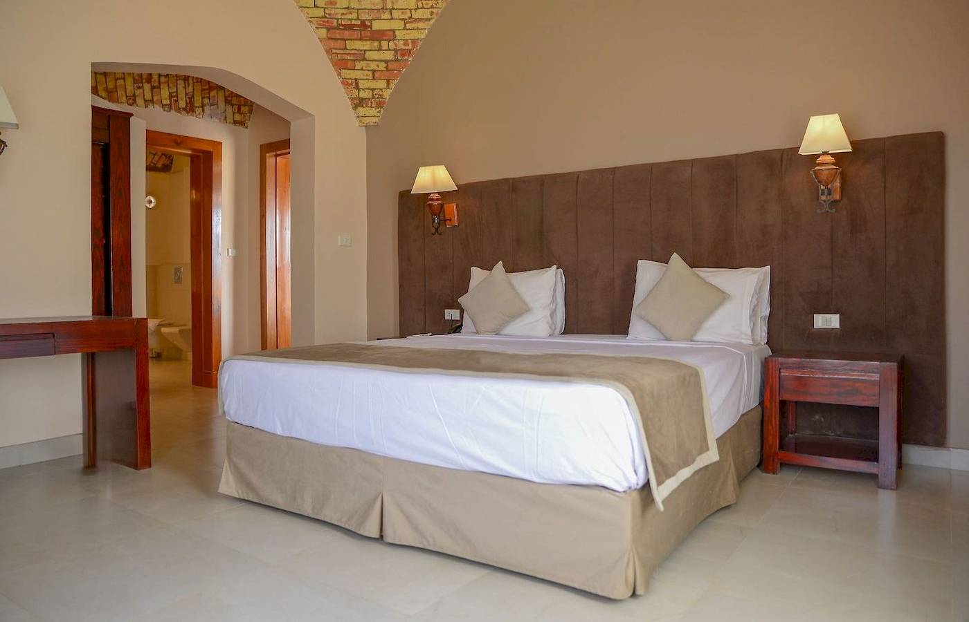 Brayka Bay Resort