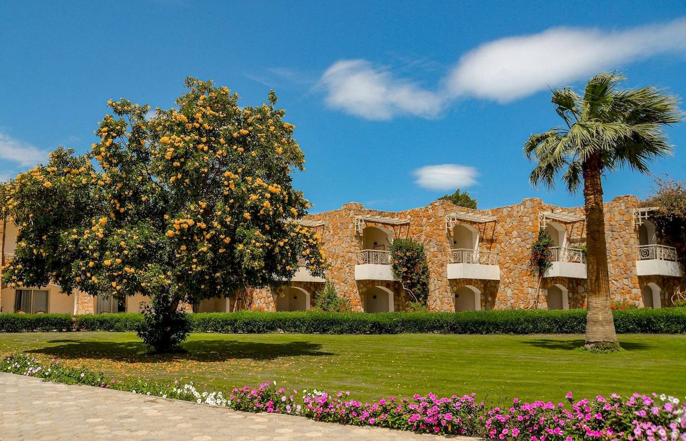 Brayka Bay Resort