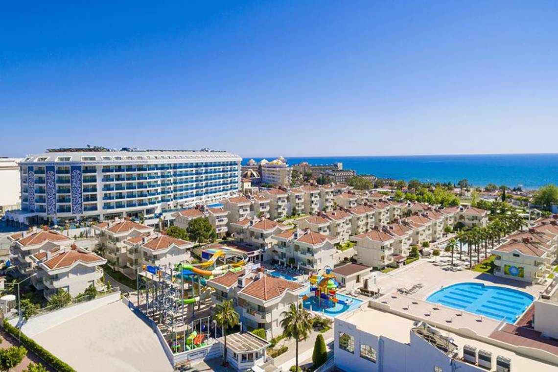 Dream World Hill Hotel in Antalya, Aussenansicht des Hotels