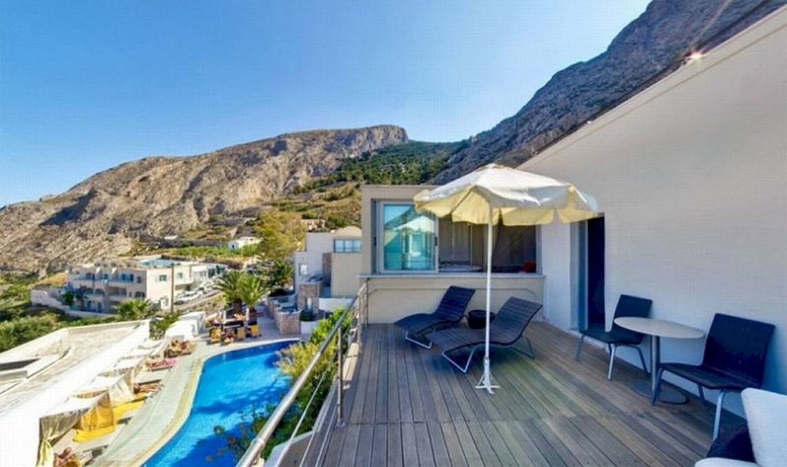 Antinea Suites & Spa in Santorin