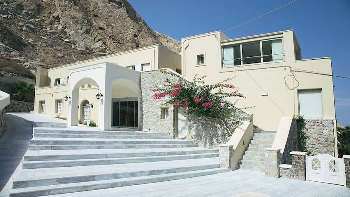 Antinea Suites & Spa in Santorin