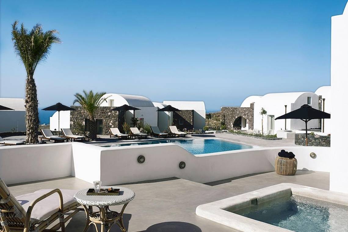 Santo Pure Oia Suites & Villas in Santorin