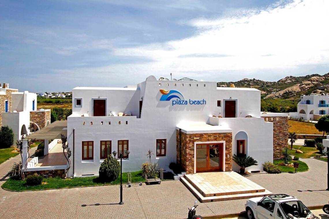 Plaza Beach in Naxos