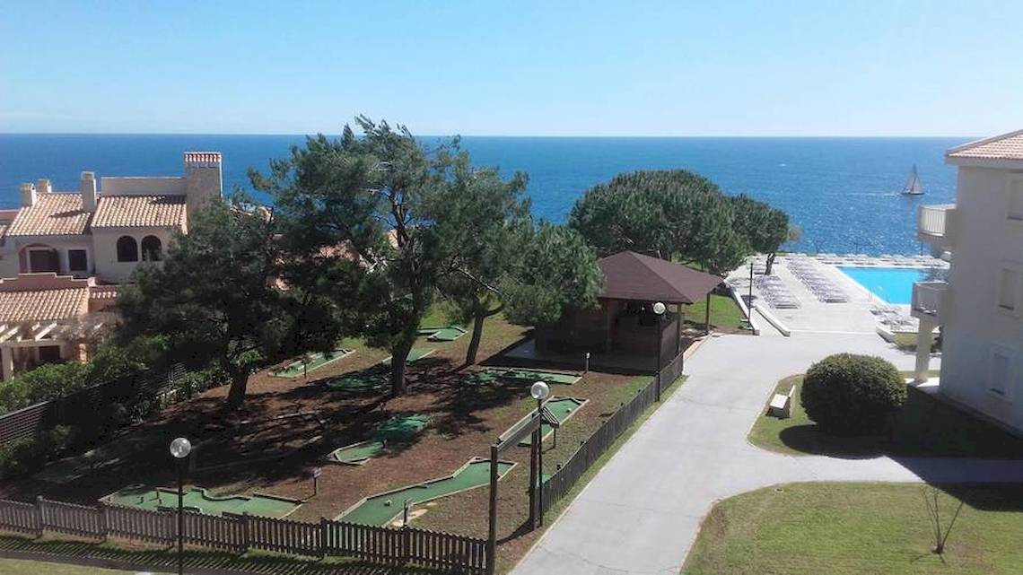 Blau Punta Reina Hotel mit Blick auf den Golfplatz und den Ozean