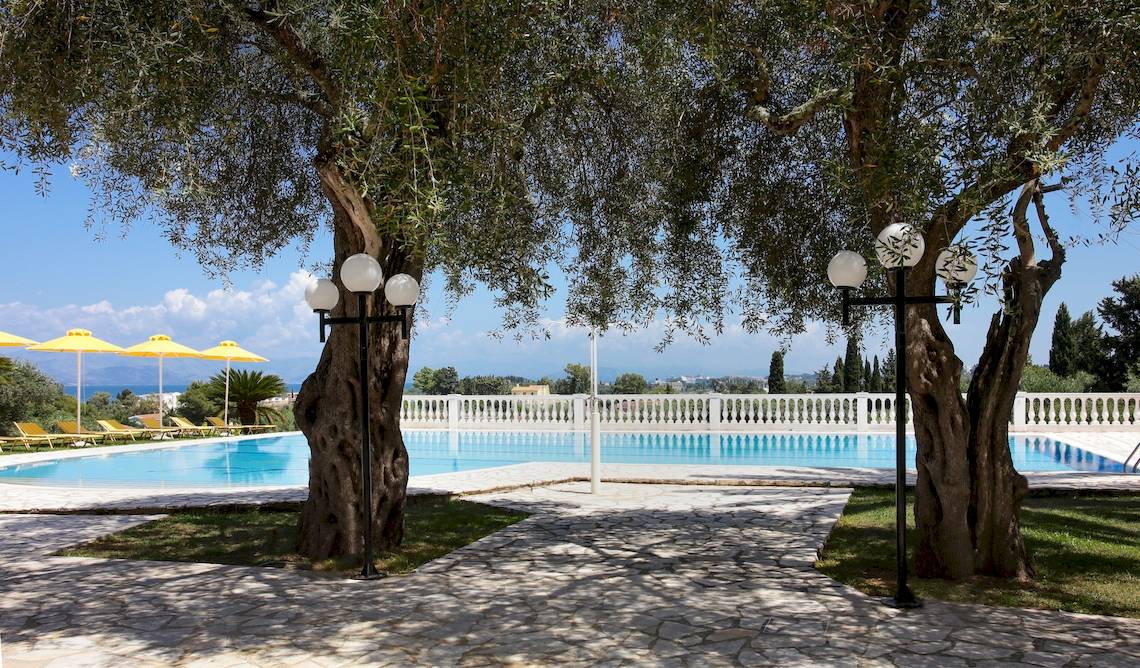 Paradise Hotel Corfu in Korfu & Paxi