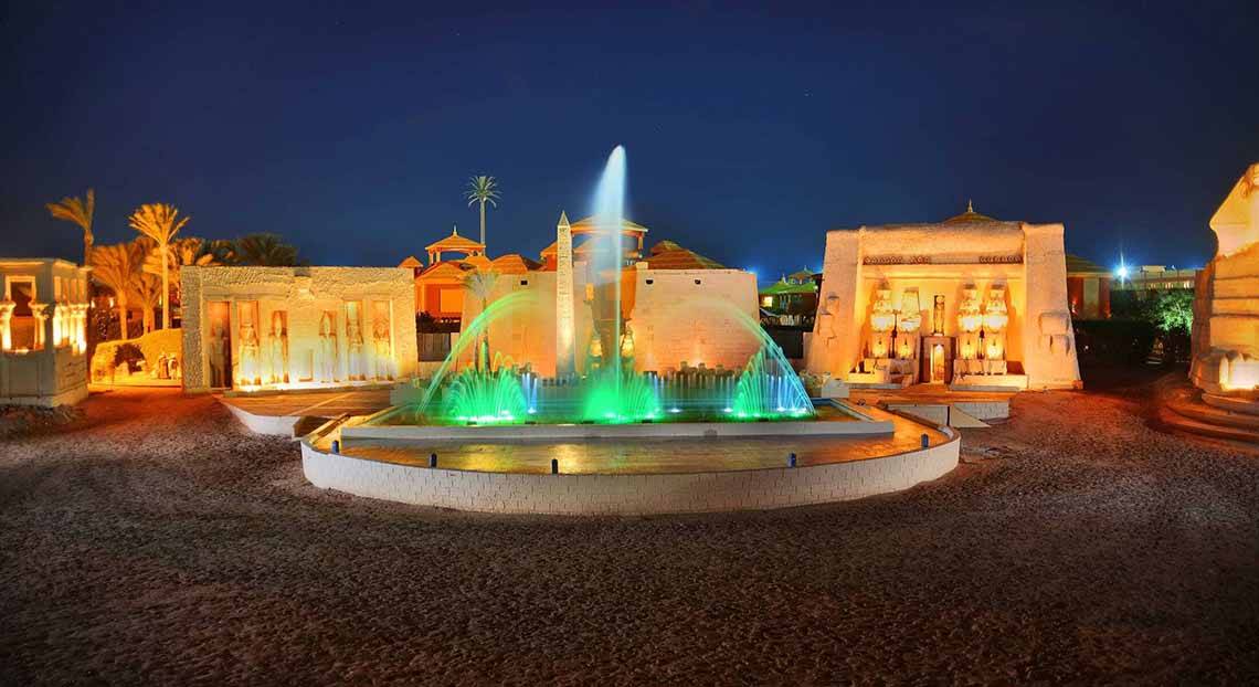 Pickalbatros Alf Leila Wa Leila Resort Brunnen bei Nacht
