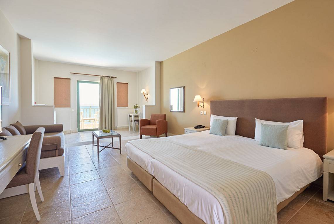 Giannoulis Grand Bay Beach Resort in Heraklion