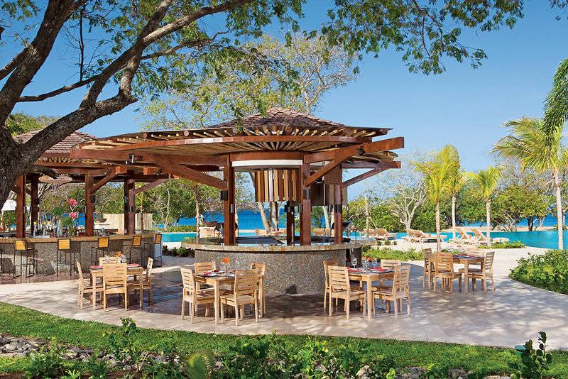 Gazebo-Terrasse im Dreams Las Mareas Costa Rica mit Blick auf den Ozean