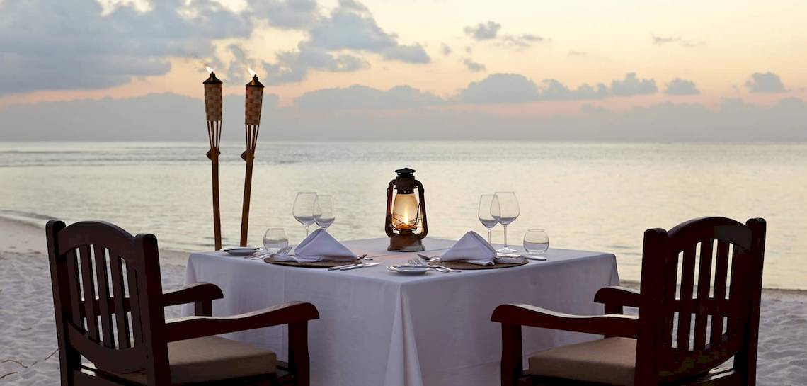 Kuredu Island Resort & Spa, romantisches Abendessen, Sonnenuntergang
