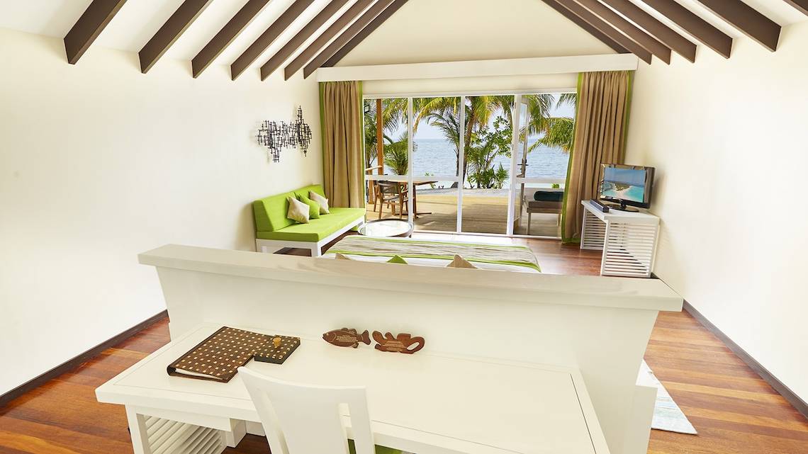 Kuredu Island Resort & Spa, Beachbungalow