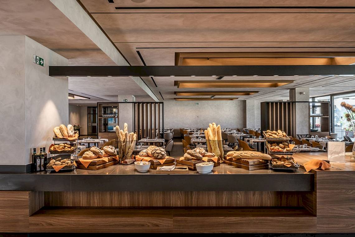 Blick auf das Buffet im Speisesaal des Euphoria Resorts.