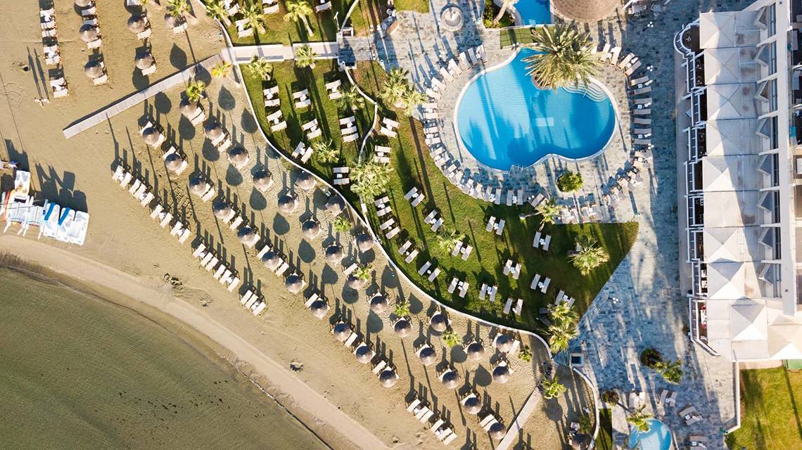 The Golden Bay Beach Hotel in Larnaca