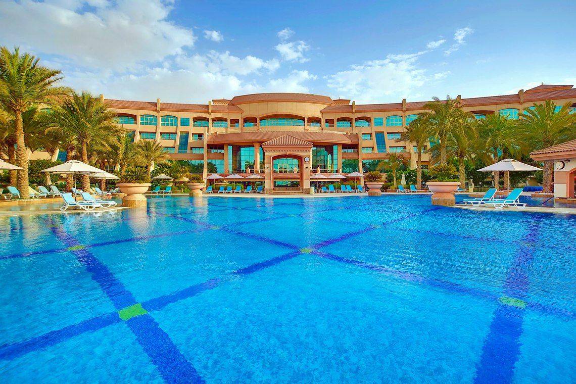 Al Raha Beach Hotel in Abu Dhabi