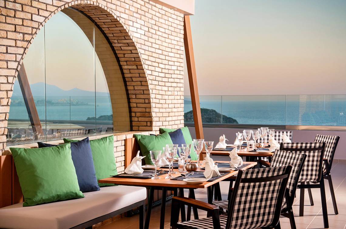 Blue Marine Resort & Spa in Heraklion