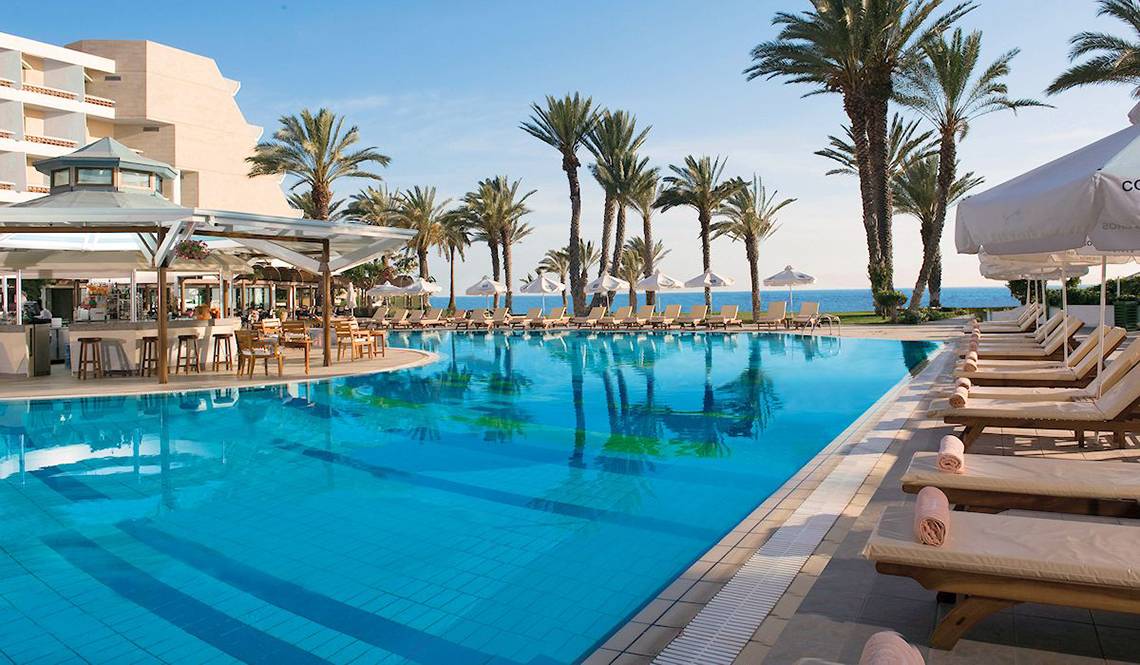 Pioneer Beach Hotel in Paphos