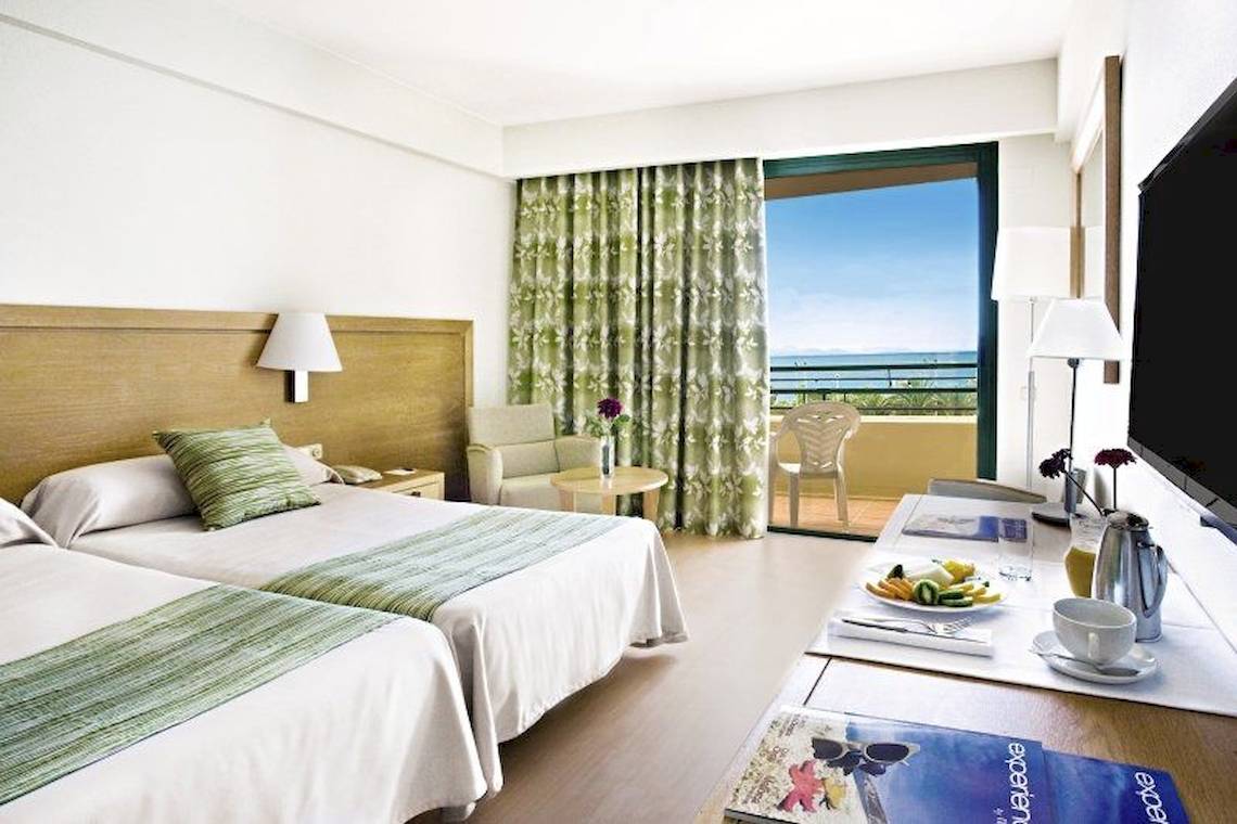 Doppelzimmer mit Meerblick im Dreams Lanzarote Playa Dorada Resort & Spa.