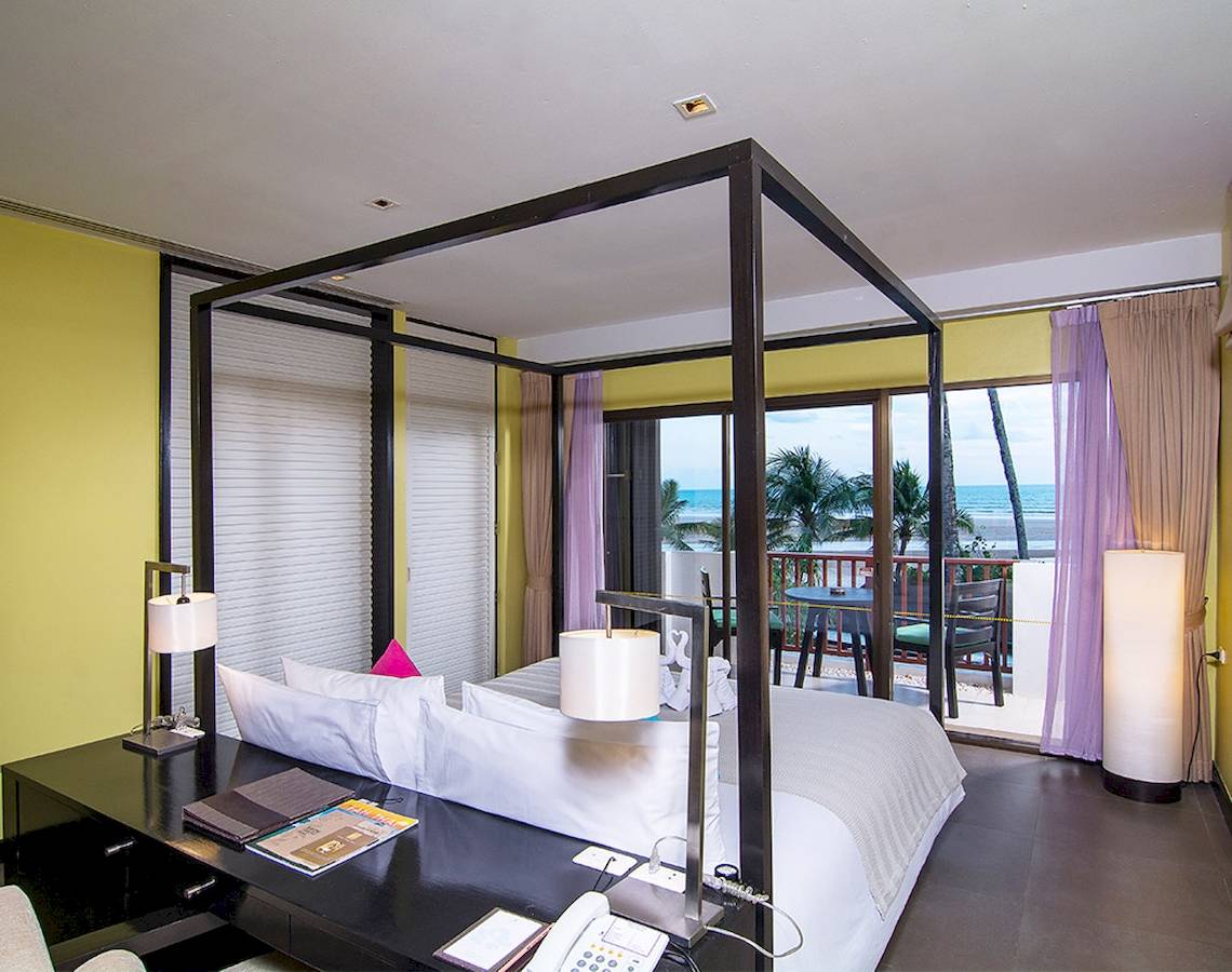 Apsara Beachfront Resort & Villa in Thailand: Khao Lak & Umgebung