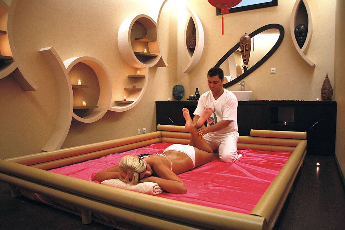 Defne Star Hotel in Antalya, Massage