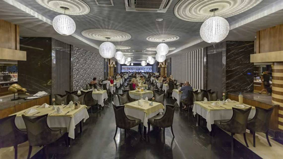 Royal Holiday Palace, Antalya, Restaurant