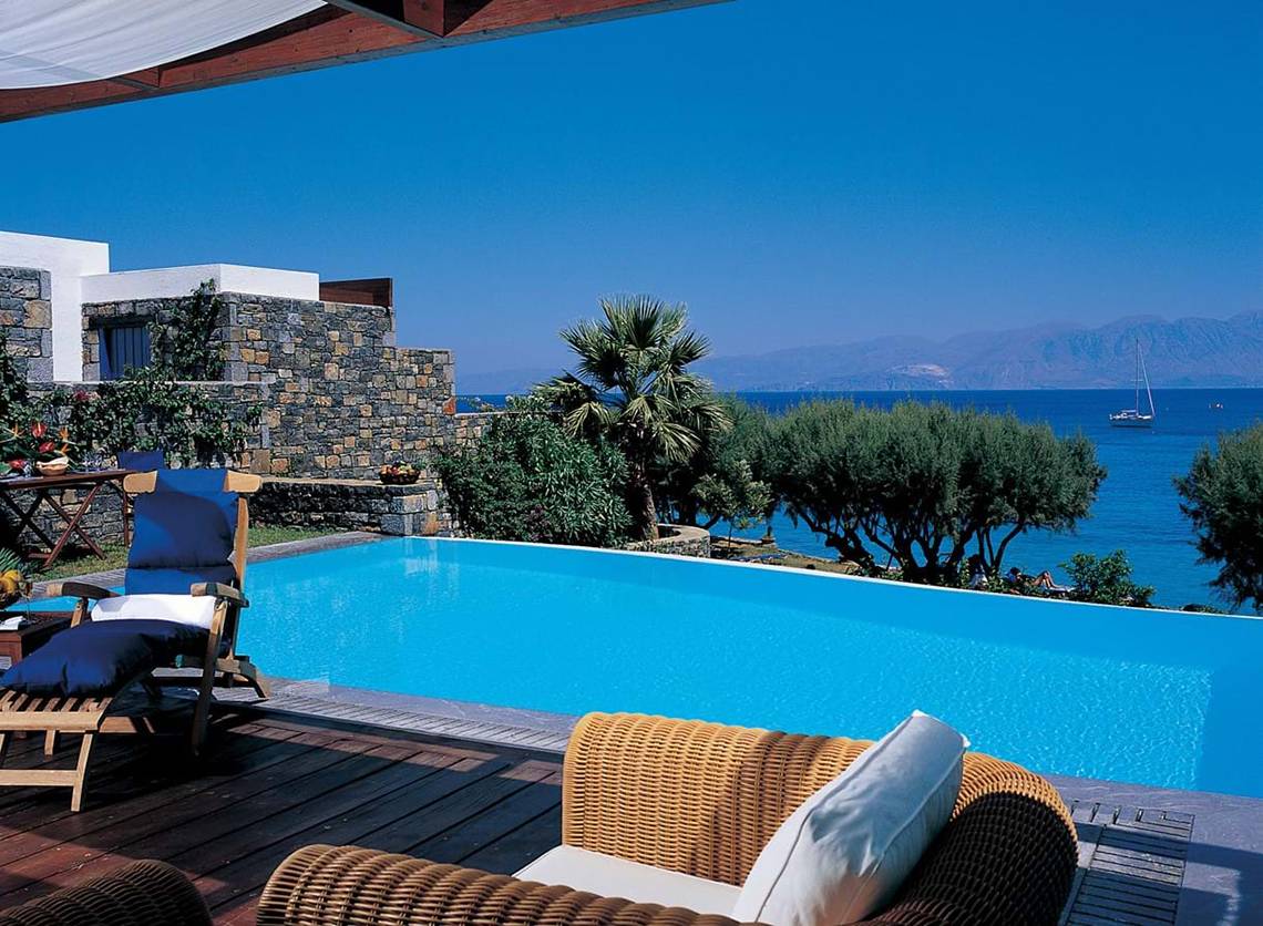 Elounda Bay Palace in Kreta, Bungalow Pool Meerblick