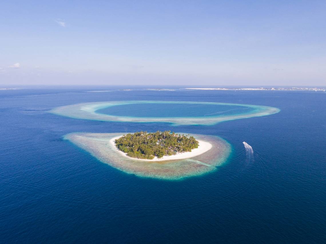 Malahini Kuda Bandos Resort in Malediven