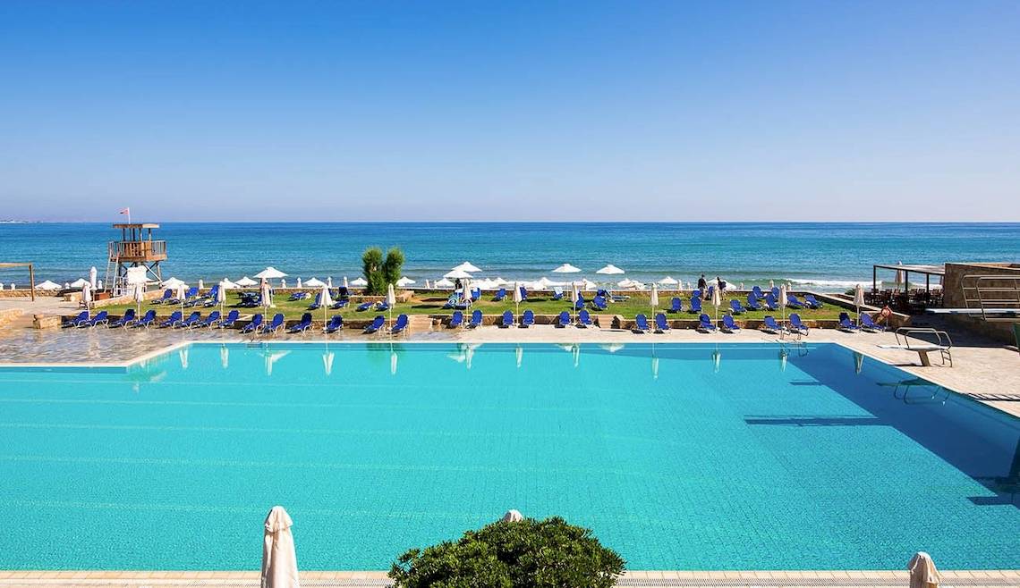 Kernos Beach Hotel & Bungalows in Heraklion