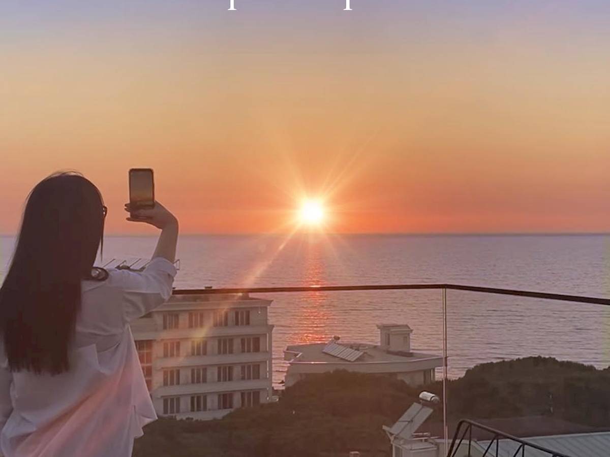 Henry Resort & Spa