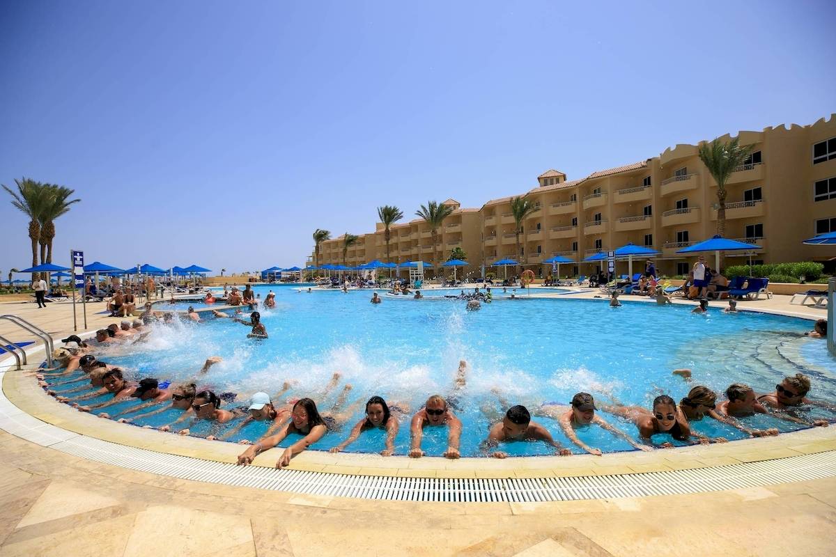 Amwaj Beach Club Hotel