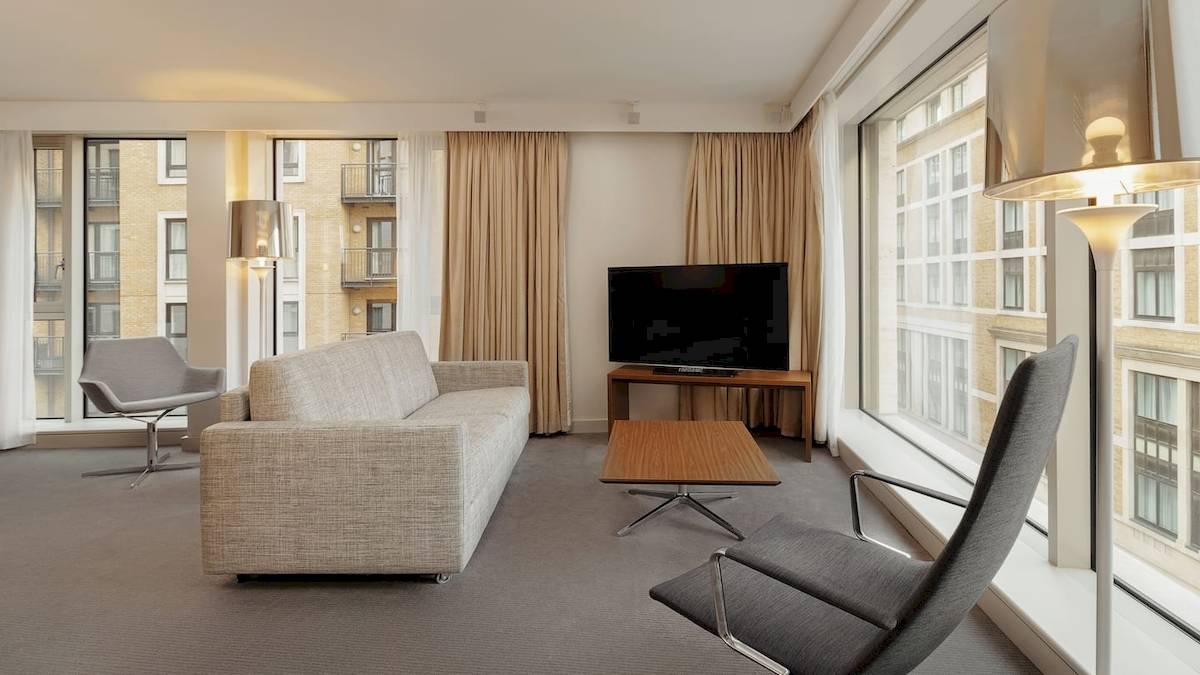DoubleTree by Hilton Tower of London