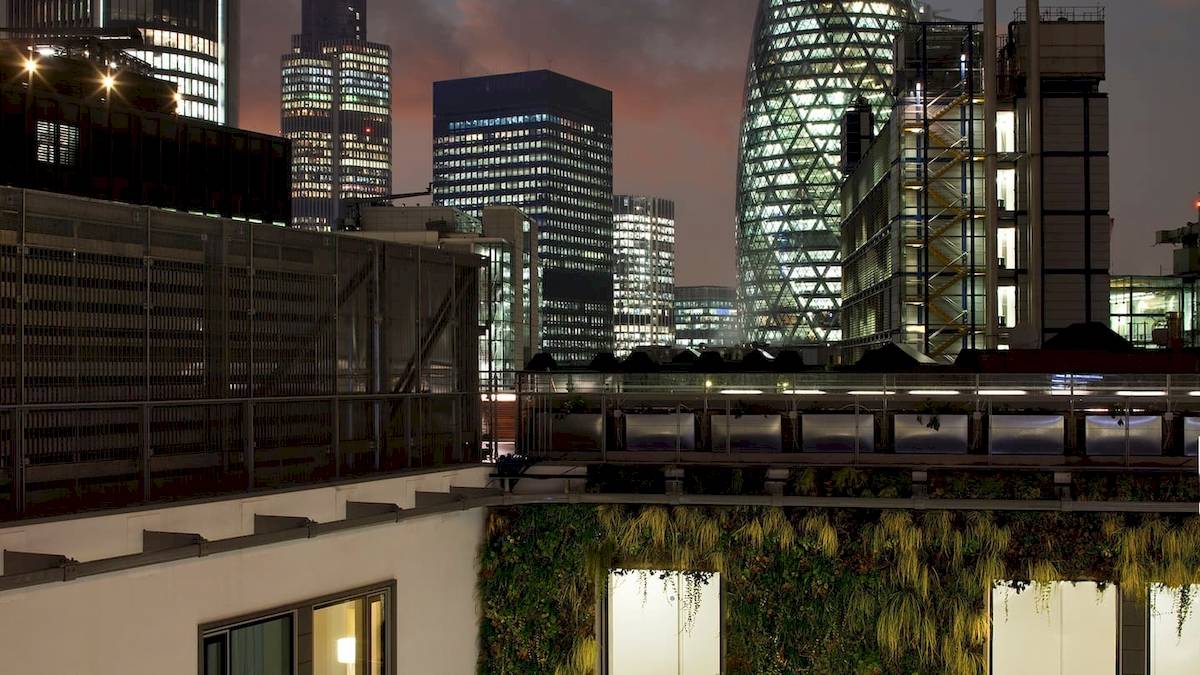 DoubleTree by Hilton Tower of London