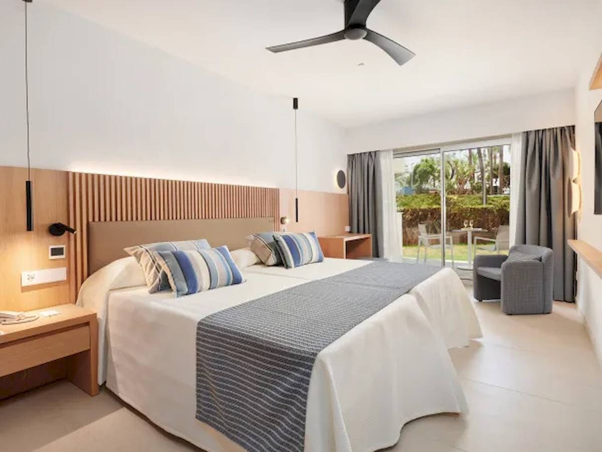 Hotel Mediterráneo in Sa Coma