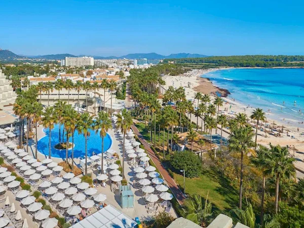 Hotel Mediterráneo in Sa Coma