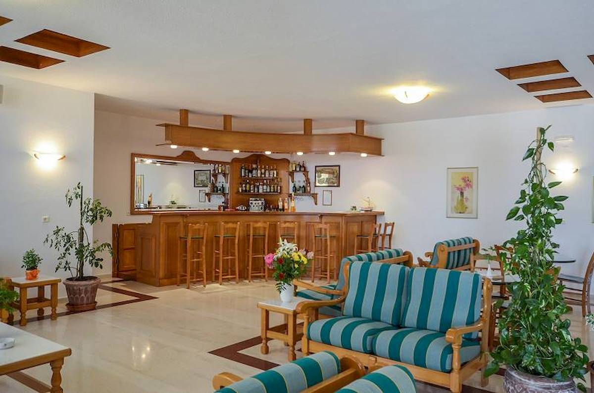 Proteas Hotel & Suites