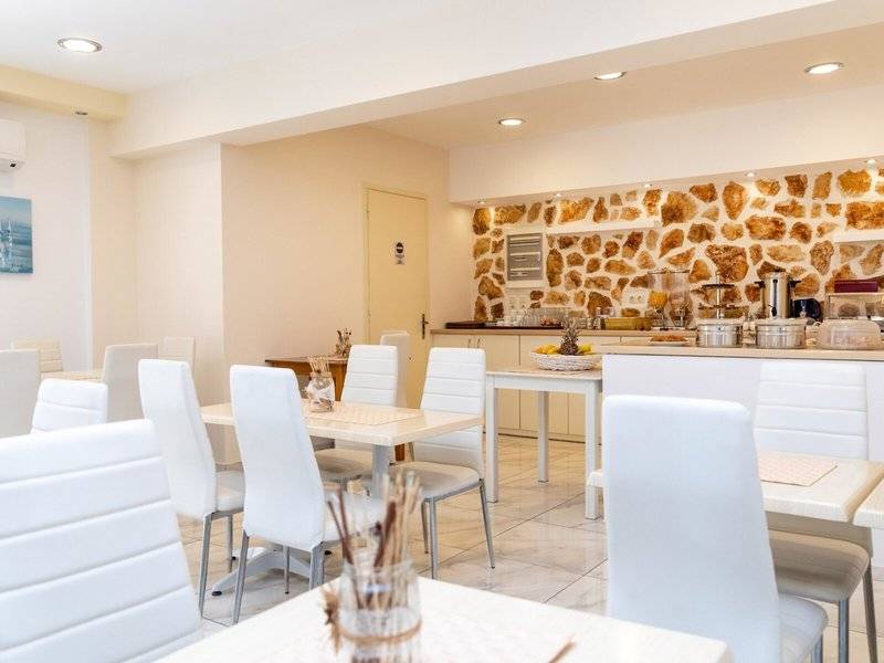 Golden Coast Hotel in Naxos