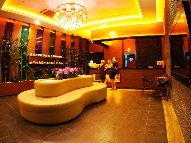 Diamond Premium Hotel & Spa - Side