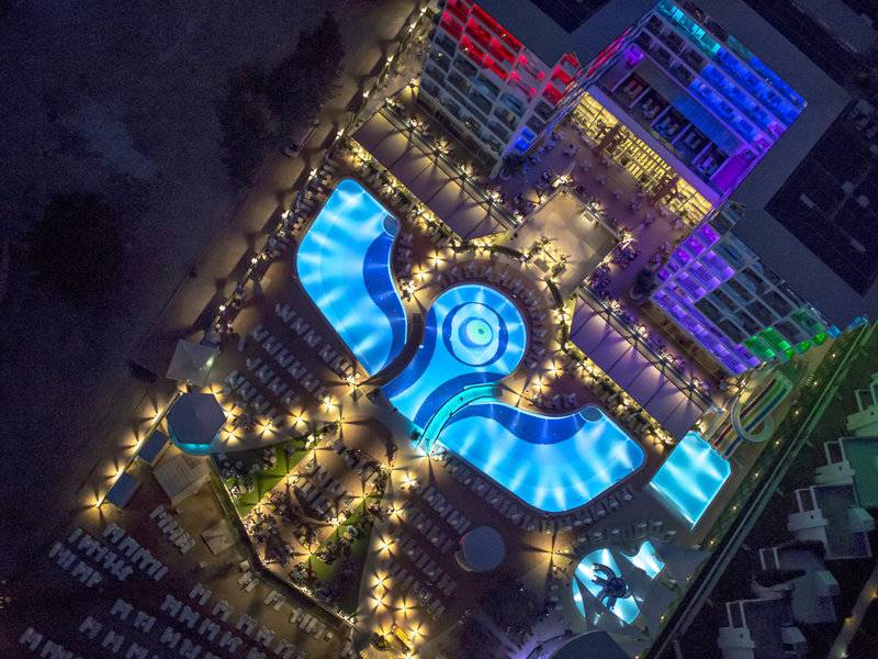 Azura Deluxe Resort & Spa - Alanya