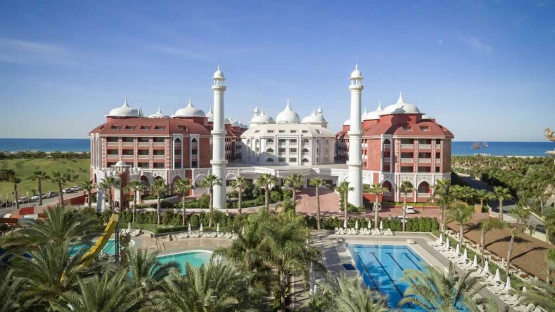 Royal Taj Mahal in Antalya, Aussenansicht des Hotels