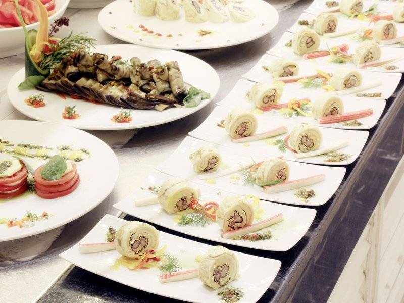 Buffet mit verschiedenen Gerichten im Lemon & Soul Garden Makadi.