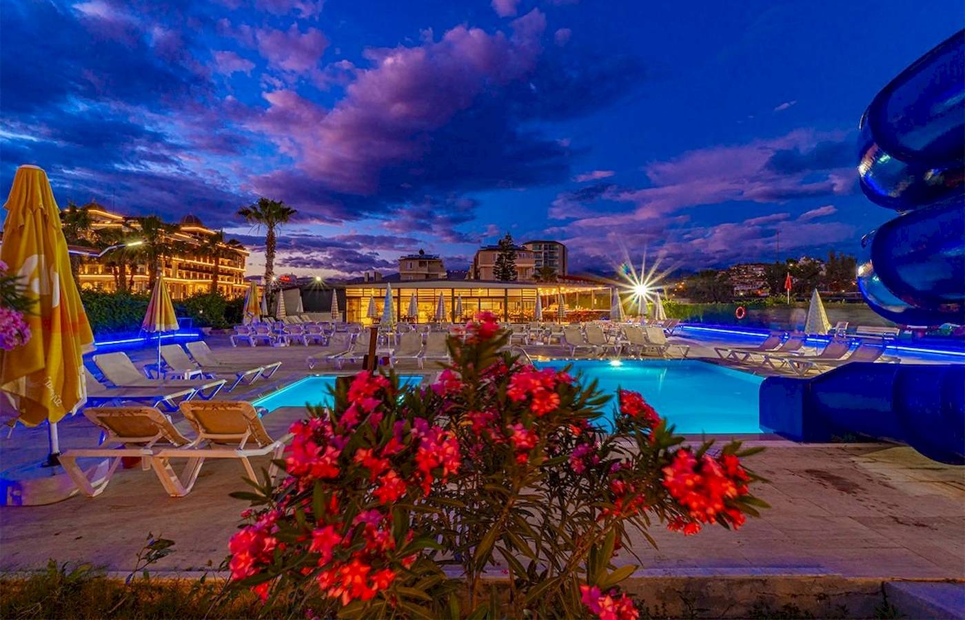 Club Wasa Holiday Village - Side
